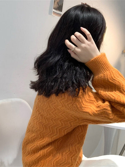 🌊 Women's Sweet Wave Pattern Loose Solid Color Round Neck Pullover Sweater
